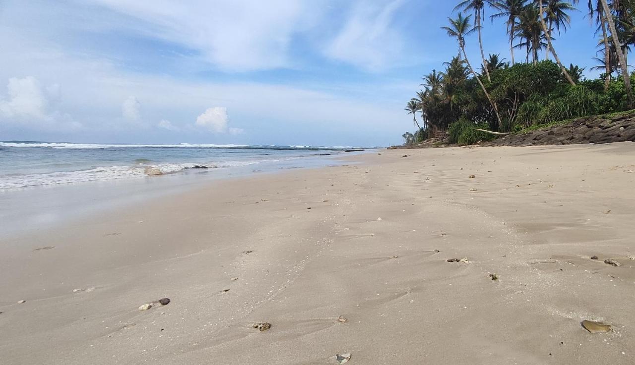 Nu-Vin Beach Hotel Ahangama Luaran gambar
