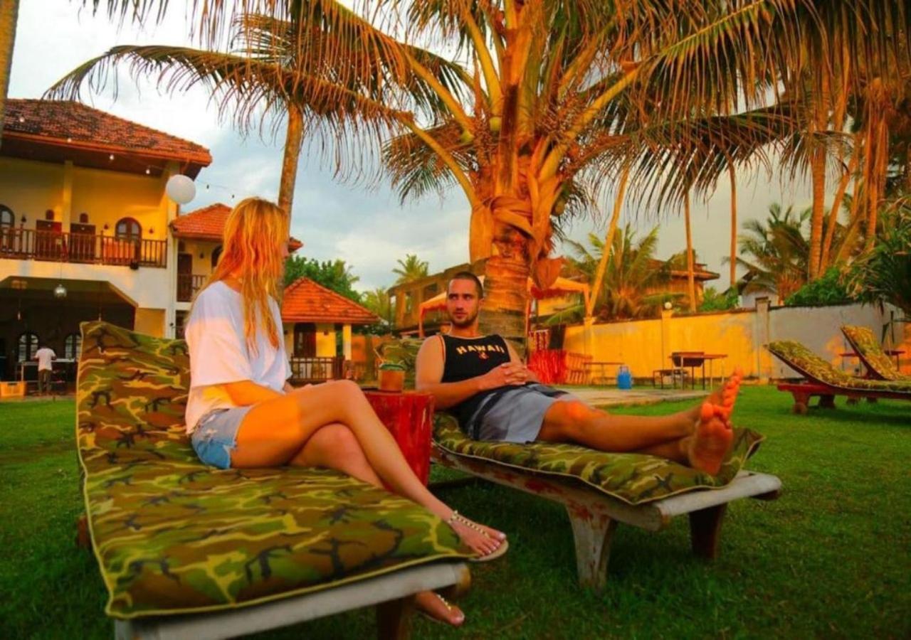 Nu-Vin Beach Hotel Ahangama Luaran gambar